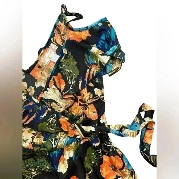 Band of Gypsies Cold-Shoulder Peony Print Jumpsuit Size Medium - Picture 5 of 9